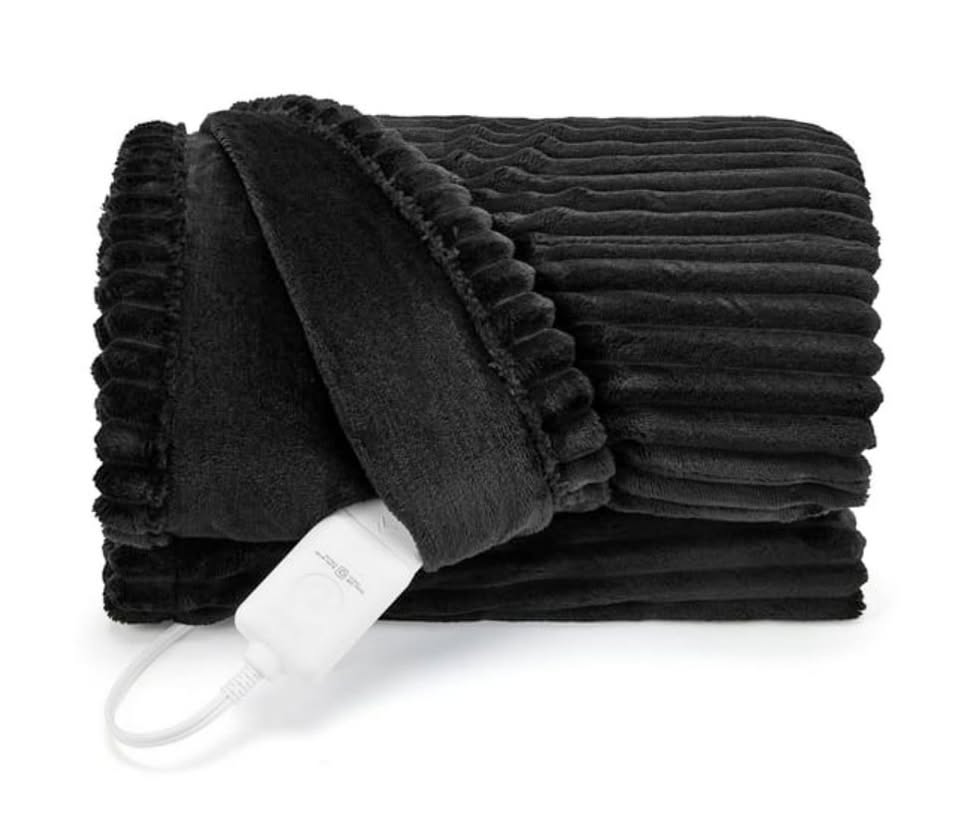 Worm soft black microfabric heating blanket