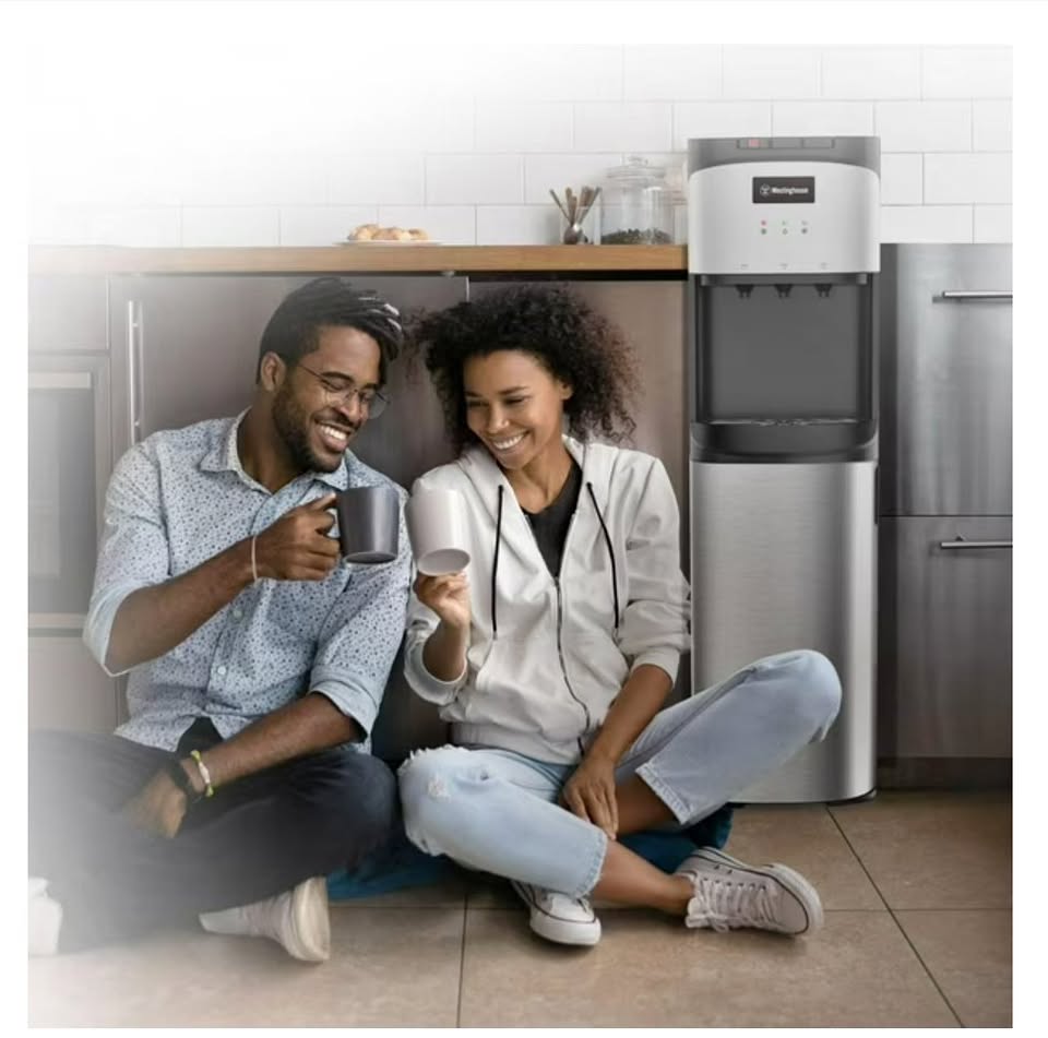 Water cooler or water dispenser