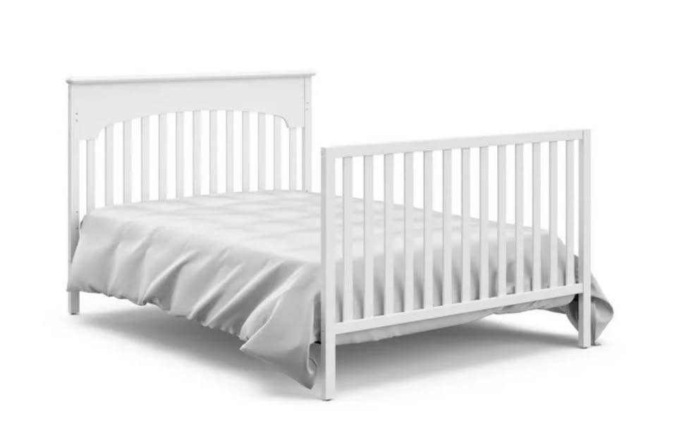 Graco Lauren 5-in-1 Convertible Crib