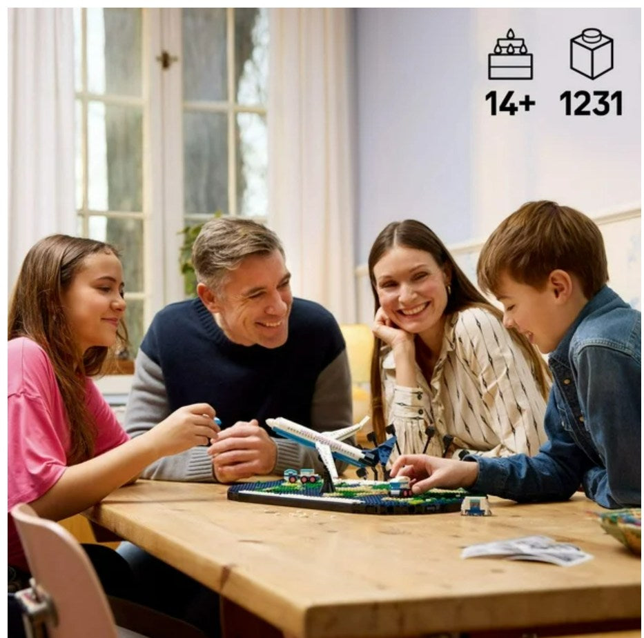 LEGO Travel Moments Building Set, World Map for Classrooms, Kids Puzzle for Ages 14 and up, 41838