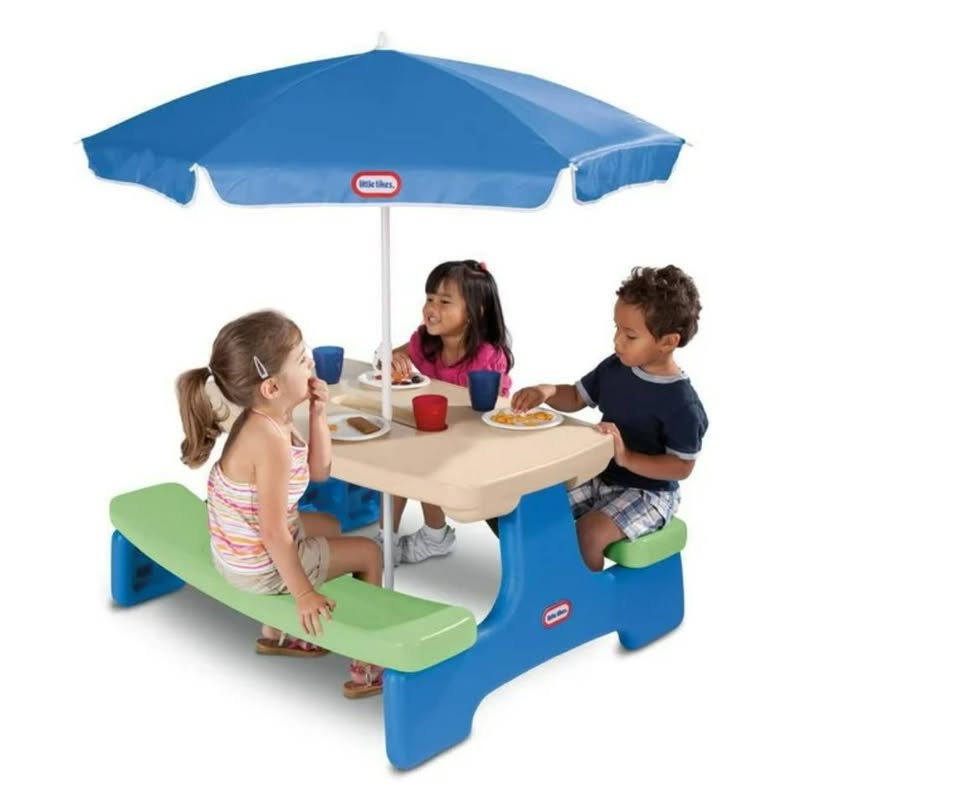 Little Tikes Easy Store Picnic Table with Umbrella - Blue\Green